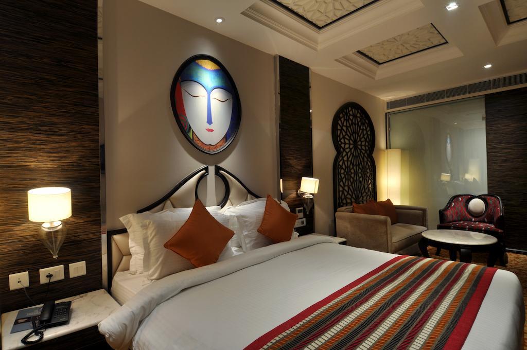 The First Hotel Chandīgarh Exterior foto