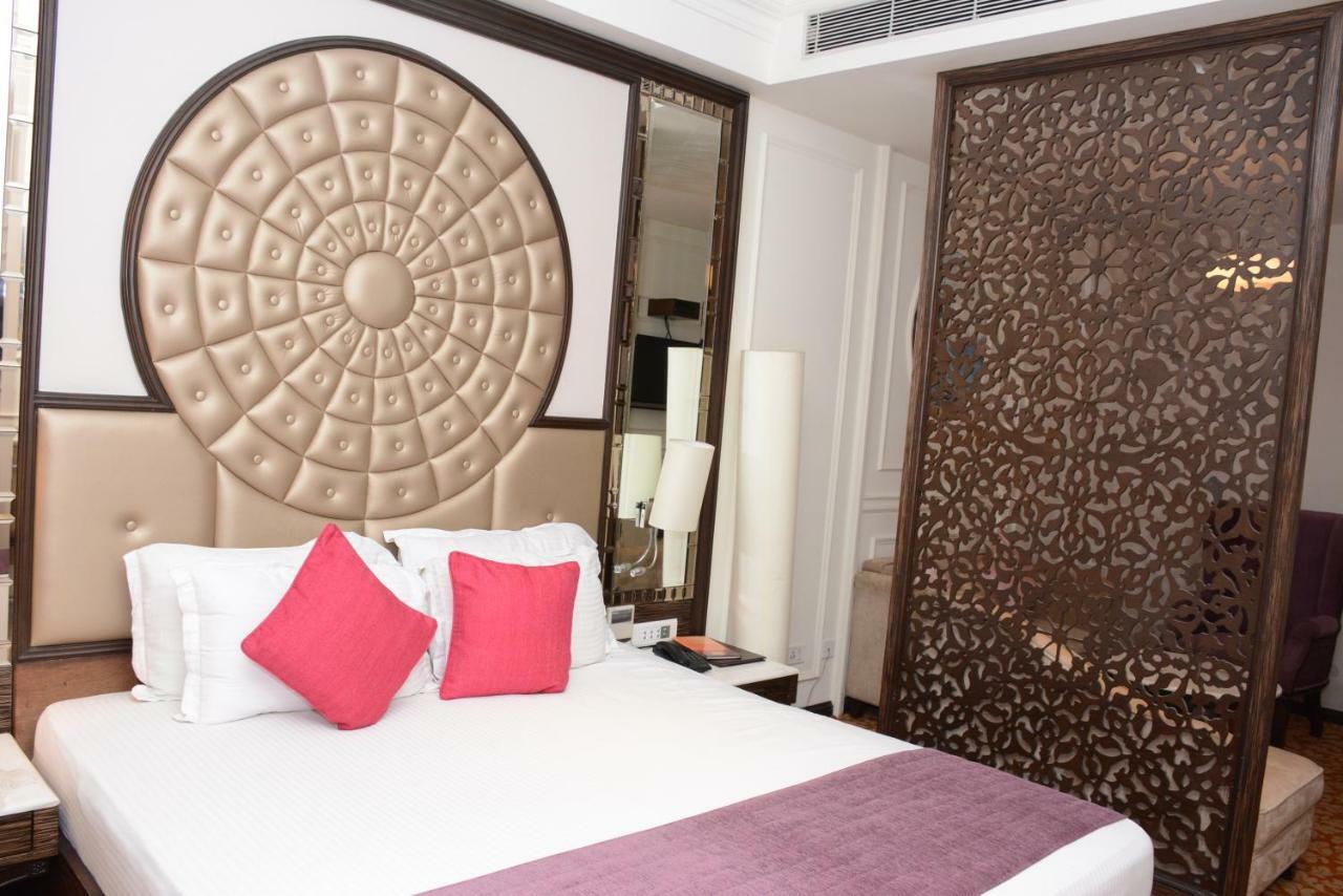 The First Hotel Chandīgarh Exterior foto